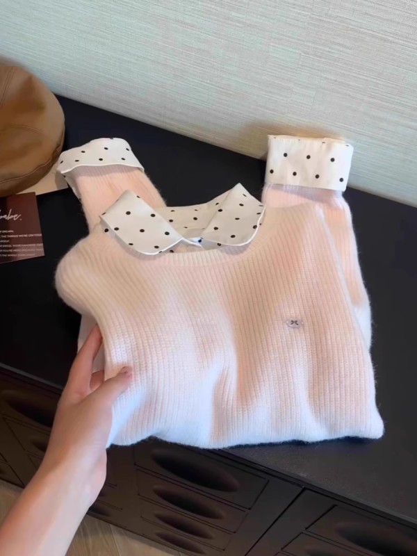 Sweet fake two-piece spliced ​​polka-dot long-sleeved sweater for women in autumn and winter new retro college style lazy slim sweater