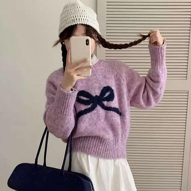 2024 new autumn and winter bow sweater with knitted sweater to wear Korean style lazy style loose top for women