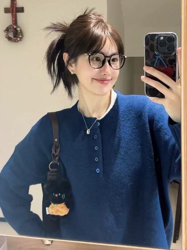 Super nice knitted retro pullover Klein blue sweater for women 2024 new winter dopamine wear top