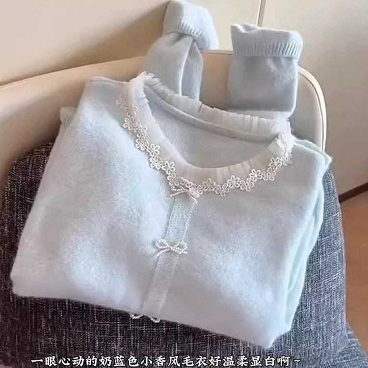 Beautiful French blue lace long-sleeved knitted bottoming shirt for women in autumn and winter, beautiful sweater with bow top inside