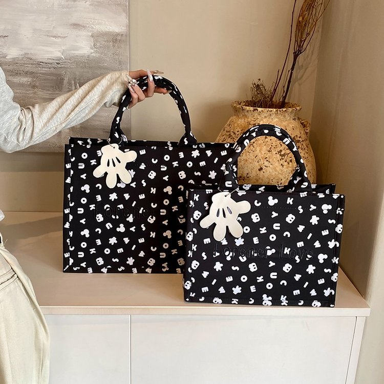 Korean Letter Graffiti Tote Bag Women's New 2024 Spring and Summer Large Capacity Portable Shoulder Bag Versatile Commuting Bag