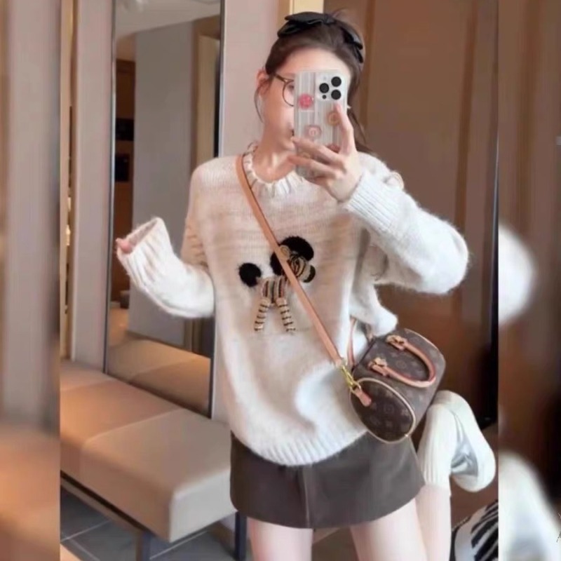 Heavy industry doll round neck sweater for women 2024 new spring and autumn thickened Hong Kong style retro lazy inner sweater autumn and winter