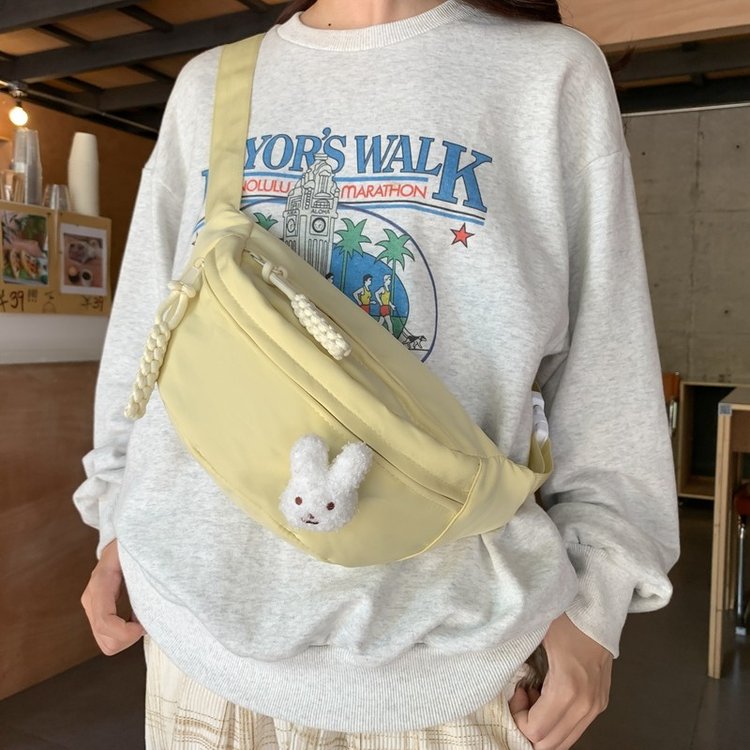 Crossbody bag for women trendy chest bag for girls sports shoulder bag for mobile phone ins small shoulder bag backpack waist bag new style