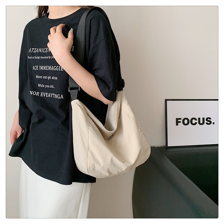 This year's popular lazy wind canvas shoulder crossbody bag women's bag solid color personality comfortable student bag large capacity bag