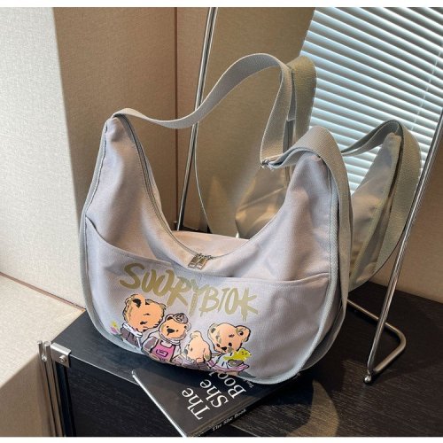 Large capacity canvas bag for women 2024 new fashion commuter shoulder bag versatile lightweight sports crossbody dumpling bag