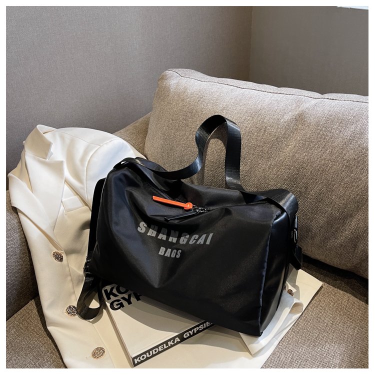 New Crossbody Bag Women's Fashion Trend Versatile Nylon Printed Shoulder Bag Women's Short Distance Travel Bag Niche