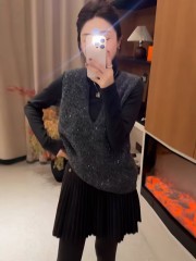 Plus size women's versatile v-neck sequined waistcoat knitted vest autumn and winter new fat mm slimming layered sleeveless top