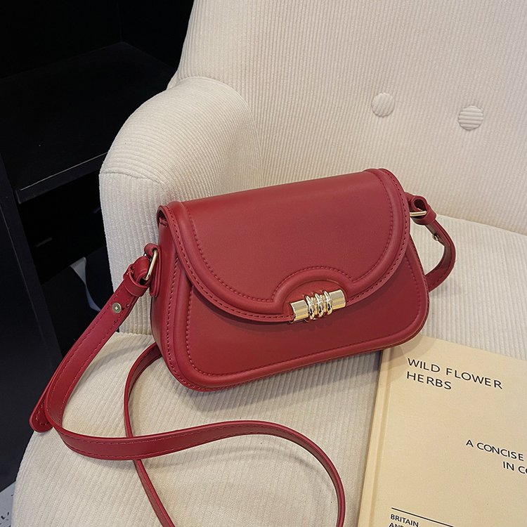 Niche red bag women's autumn and winter fashion retro small square bag high-end versatile crossbody bag