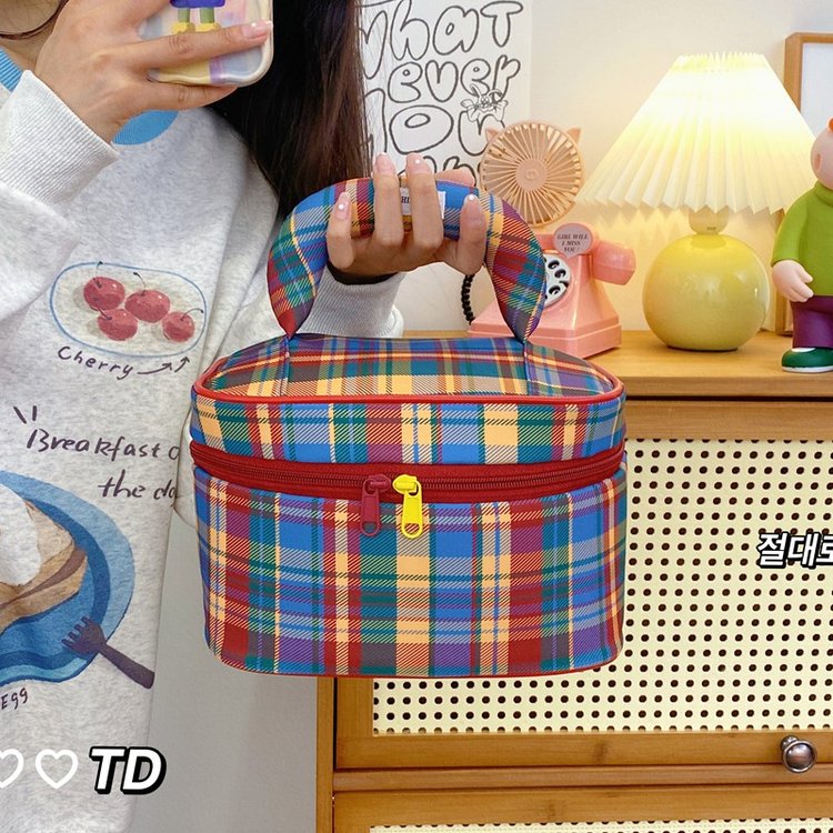 Cosmetic bag portable large-capacity retro plaid storage bag high-end layered travel outing multi-layer toiletry bag