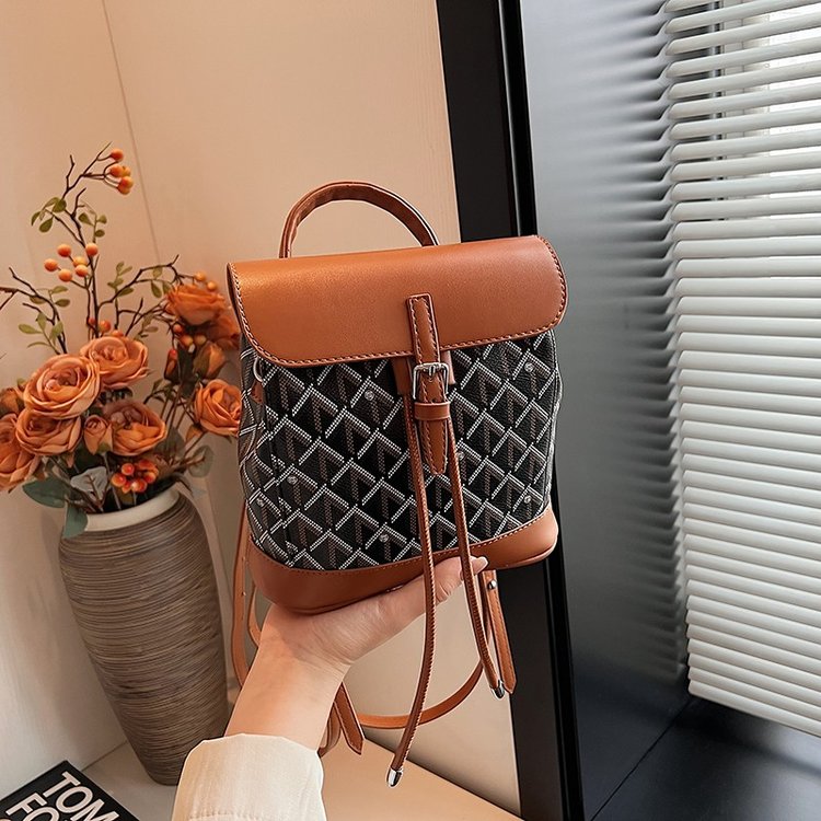 Retro Contrast Color Small Bag Women's Fashionable Design Versatile French Style Backpack