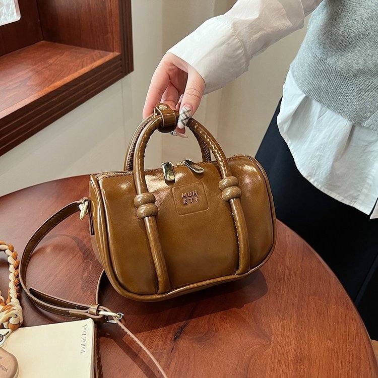 Trendy wax leather retro small bag for women new trendy winter all-match crossbody bag portable bowling bag