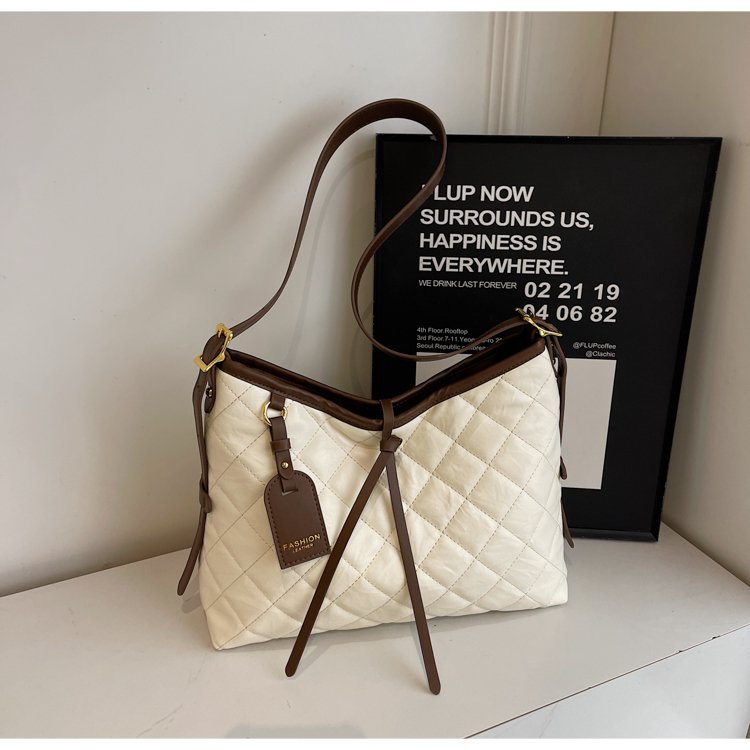 High-end armpit women's bag new commuter crossbody bag women's fashion large capacity shoulder tote bag