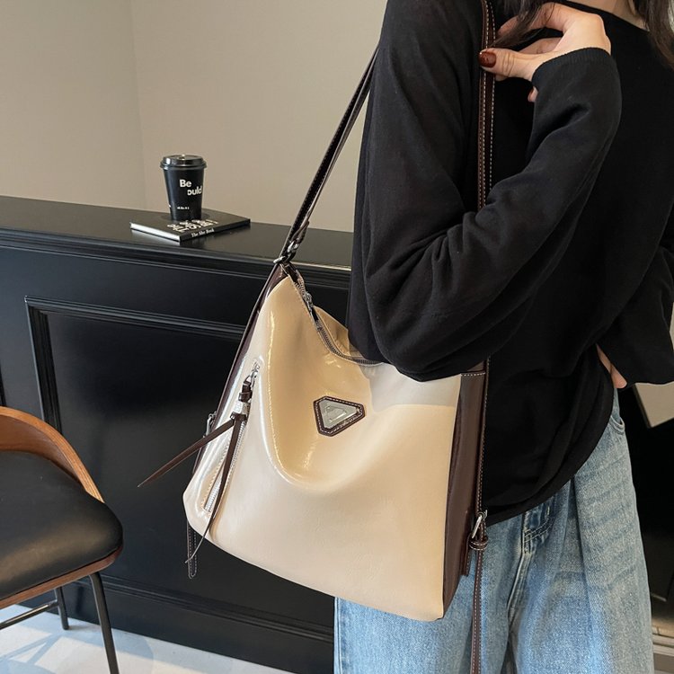 Autumn and winter oil wax leather large-capacity bucket bag women's new retro versatile commuter high-end shoulder bag crossbody bag