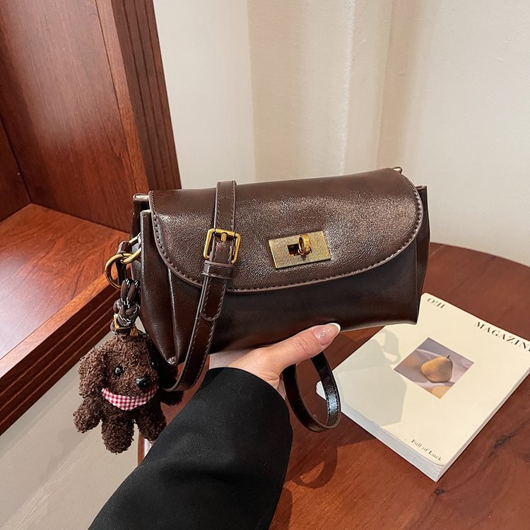 Good-looking bag, one-shoulder, high-end, versatile, retro, underarm, cross-body bag, commuter style small bag