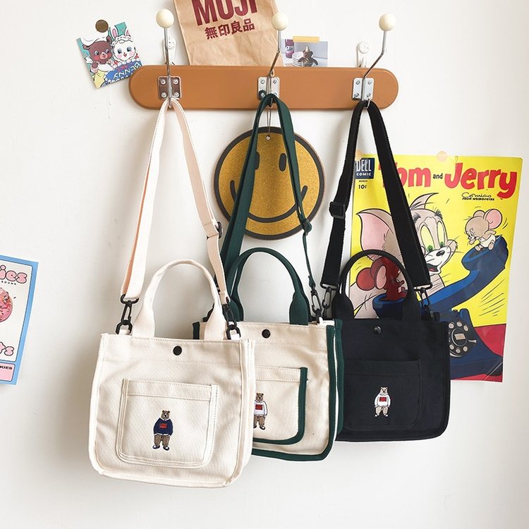 Japanese college style vintage style embroidered bear girl student canvas hand-held crossbody bag small bag