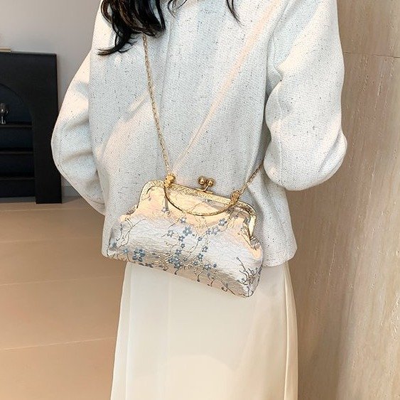Chinese style bag, fashionable and western-style chain crossbody bag, national style embroidery hand-held shoulder bag for women