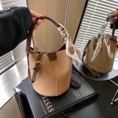 Versatile small handbag for women, fashionable style handheld bucket bag, high-end shoulder crossbody bag