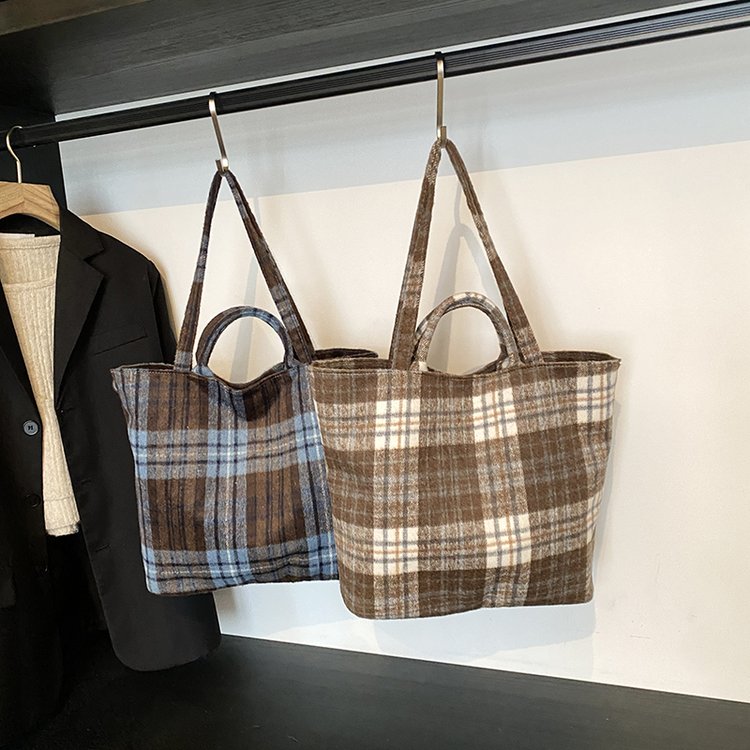 Large-capacity woolen lazy style tote bag for women, versatile portable shoulder bag