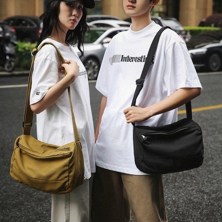 Japanese casual canvas crossbody bag for female college students commuting to class large capacity horizontal square bag