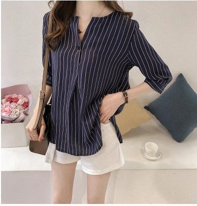 Summer new Korean fashion large size round neck striped shirt women's three-quarter sleeve top loose casual shirt