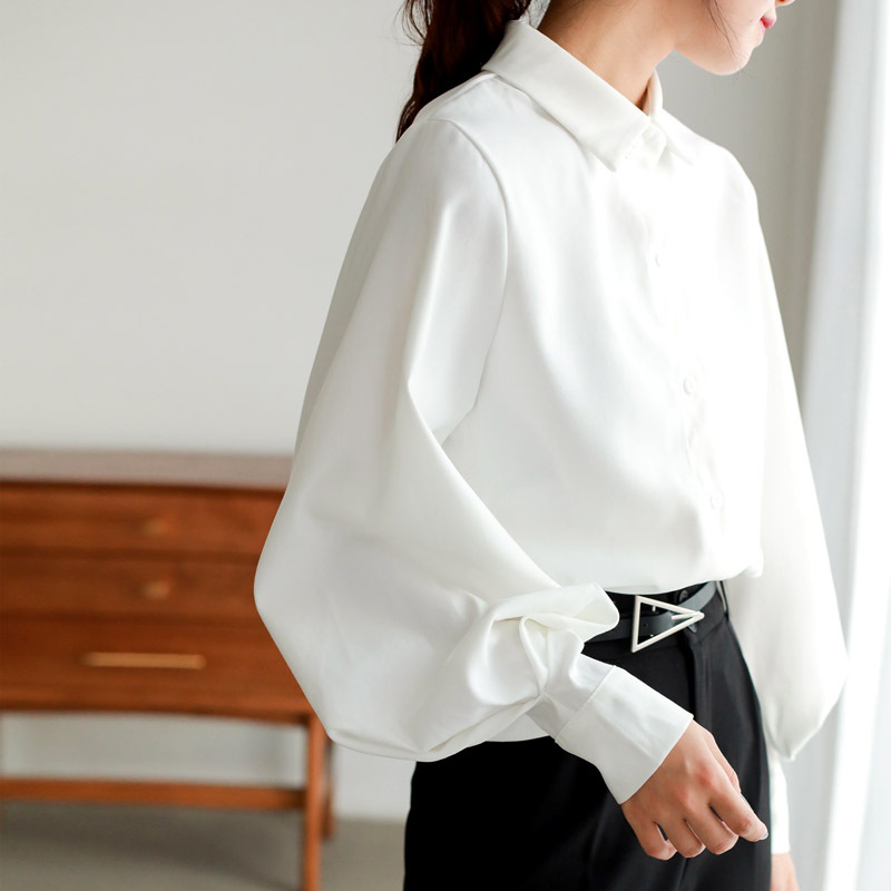 Real shot of Hong Kong style lapel single-breasted brushed lantern sleeve versatile loose college style shirt for women