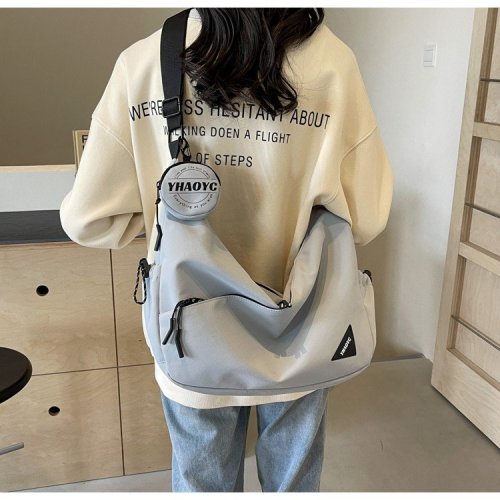 Crossbody bag casual fashion large capacity dumpling new nylon cloth bag commuting shoulder tote sports