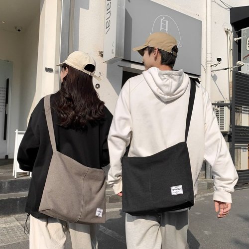 Vintage style washed canvas bag, trendy brand new couple shoulder bag, fashionable and versatile large capacity men's crossbody bag