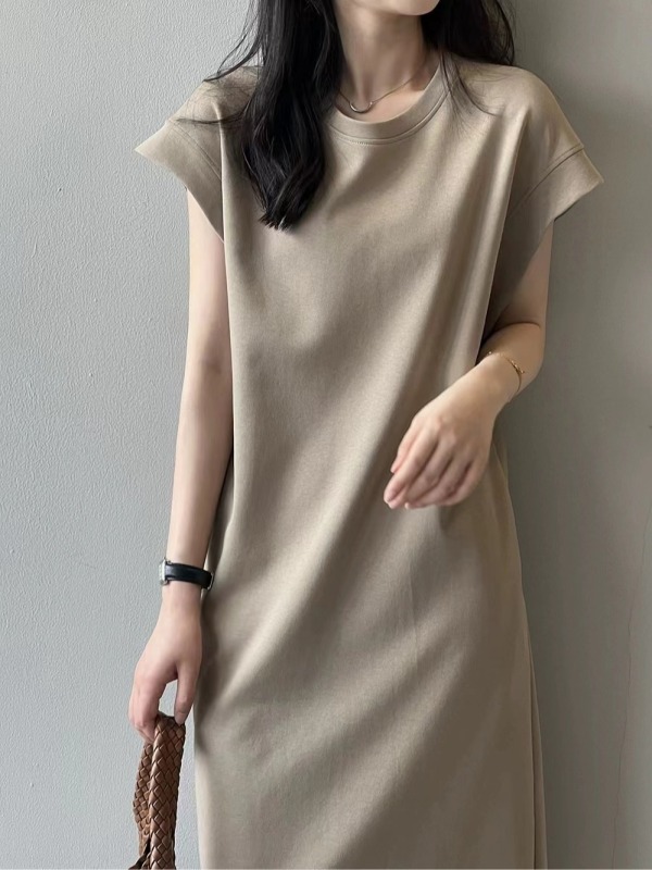 Large size flying sleeve straight dress women's new summer new fat girl covers the flesh and looks slimming solid color skirt