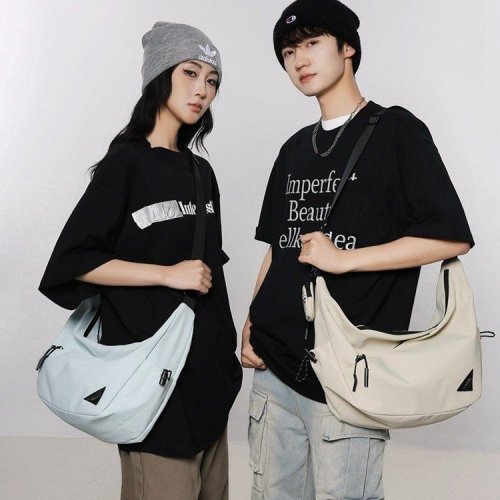 Crossbody bag casual fashion large capacity versatile dumpling new nylon bag commuting shoulder tote sports