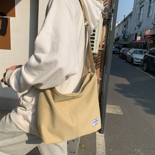 Vintage style washed canvas bag, trendy brand new couple shoulder bag, fashionable and versatile large capacity men's crossbody bag