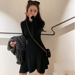 High-end French petite long-sleeved dress for autumn and winter slimming forest style women's temperament knitted bottoming skirt