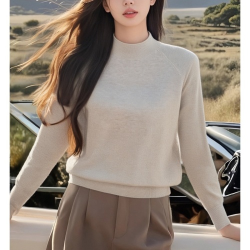 Half turtleneck layered knitted bottoming shirt for women, high-quality top with warm long-sleeved sweater underneath