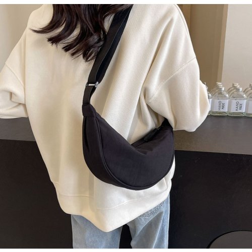 Simple lightweight small bag women's crossbody bag nylon dumpling bag women's versatile shoulder bag waterproof bag