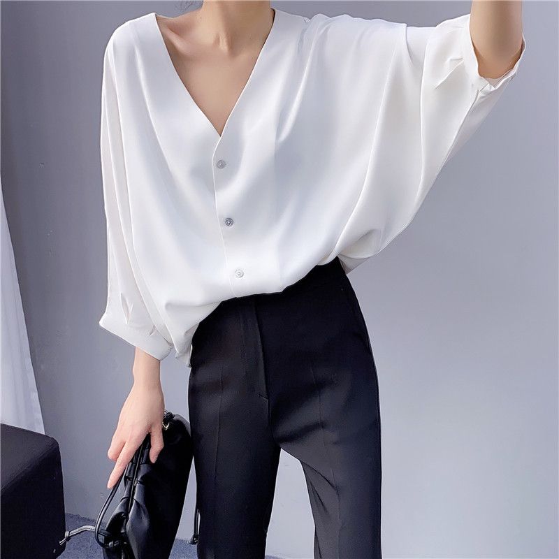 DR homemade white shirt women's short-sleeved spring and summer V-neck fashionable western design niche shirt temperament chiffon