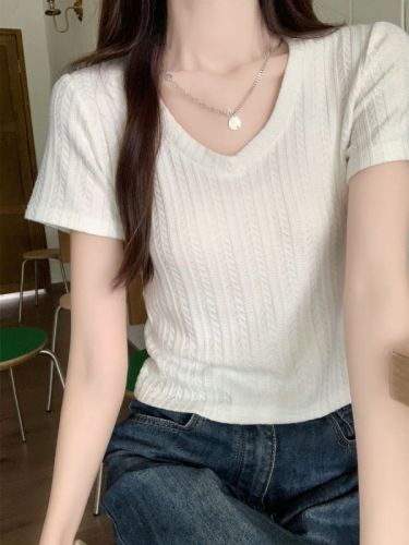 Solid color V-neck right shoulder short-sleeved t-shirt for women pure cotton summer new style exposed collarbone slimming age-reducing short top