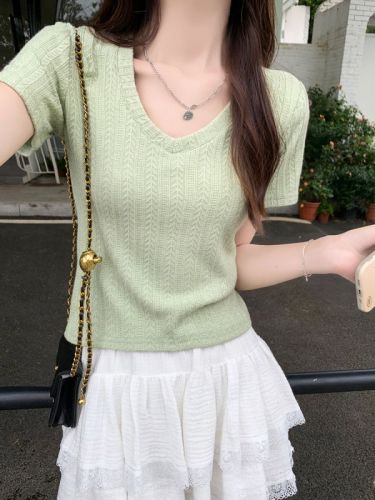 Solid color V-neck right shoulder short-sleeved t-shirt for women pure cotton summer new style exposed collarbone slimming age-reducing short top