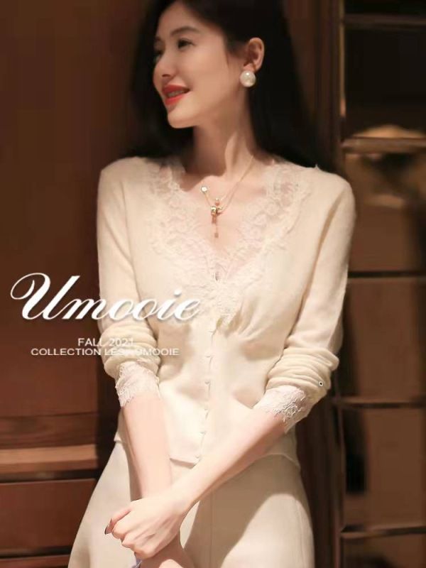White v-neck pullover lace knitted sweater for women in spring and autumn, gentle atmosphere sweater with base layer top
