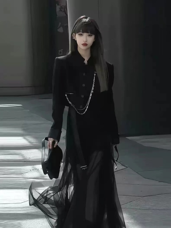 Spring new unique top, super nice black suit jacket, lace suspender dress, two-piece suit for women
