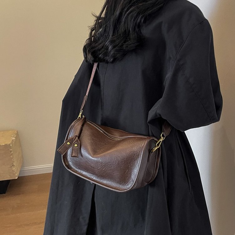 Retro Maillard Underarm Bag Women's Autumn and Winter New Style High-end Simple and Versatile Large Capacity Shoulder Crossbody Bag