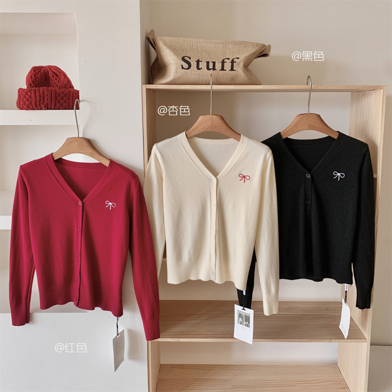 Bow embroidered v-neck knitted cardigan for women, loose spring and autumn short top with sweater for women