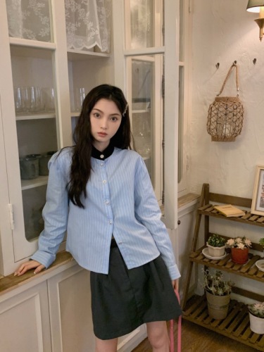 Actual shot, really impressed ~ Retro velvet small stand-up collar striped long-sleeved shirt