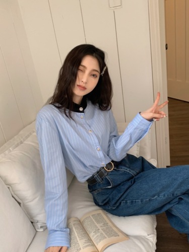 Actual shot, really impressed ~ Retro velvet small stand-up collar striped long-sleeved shirt