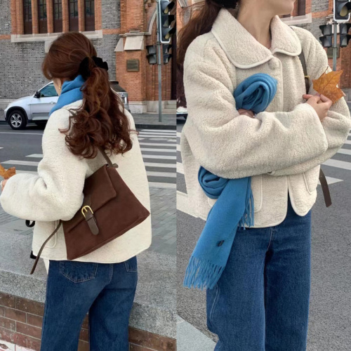 Size has been updated INS Korean style cute age-reducing doll collar chic buttoned fur short coat