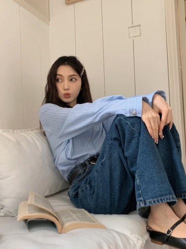 Actual shot, really impressed ~ Retro velvet small stand-up collar striped long-sleeved shirt