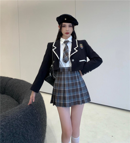 Long-sleeved shirt + bow tie + British style long-sleeved short suit + plaid pleated skirt suit