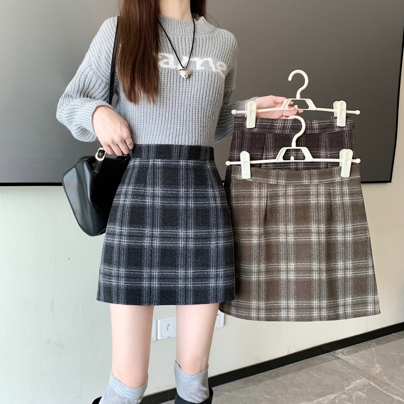 Autumn and winter Korean style retro high-waisted thickened plaid hip-covering A-line thick woolen skirt for women