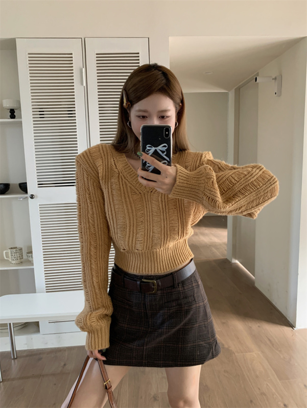 Hollow V-neck short sweater, loose slimming high-waisted navel-baring sweater for women