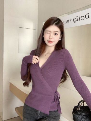 Cross long-sleeved sweater autumn and winter new V-neck slim strap temperament bottoming sweater