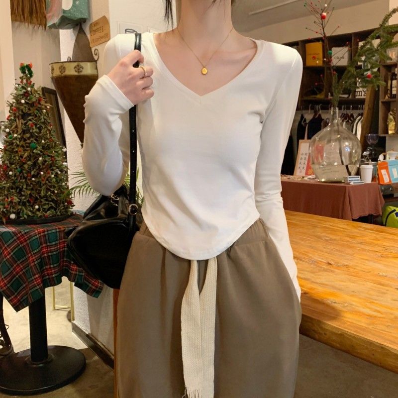 Korean style slim fit V-neck versatile basic base long-sleeved T-shirt for women