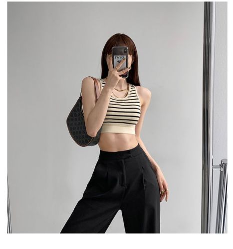 Lisa's same style striped knitted vest women's outer wear sleeveless waist exposed bottoming suspender short sports hot girl top trendy